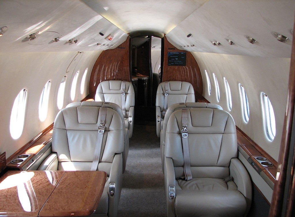 jet dell'aviazione aziendale Beechcraft Hawker Horizon