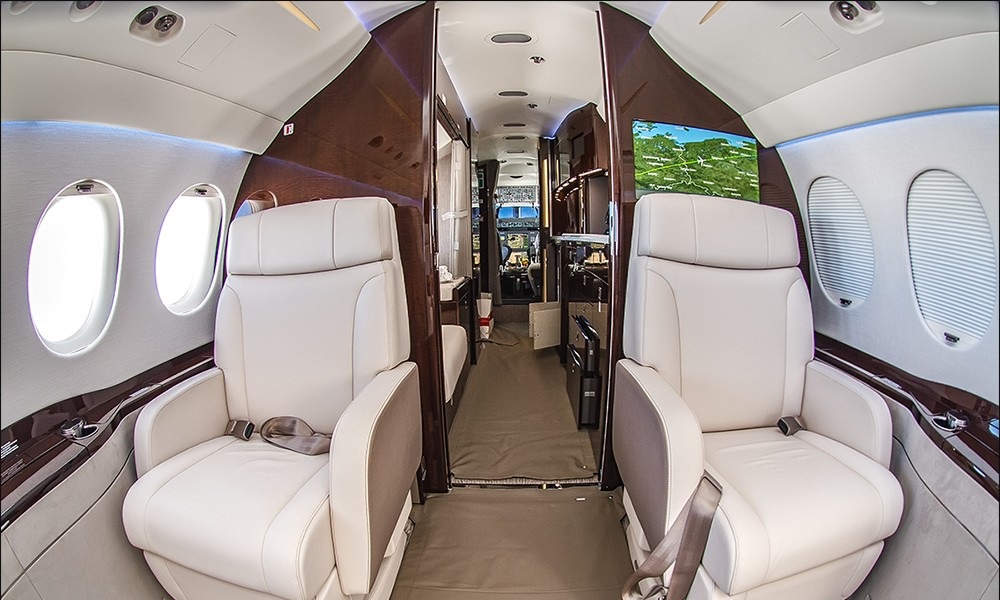 volo privato sul Dassault Falcon 8X