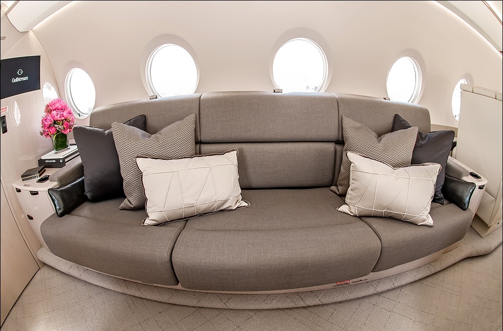 jet dell'aviazione aziendale Gulfstream G280