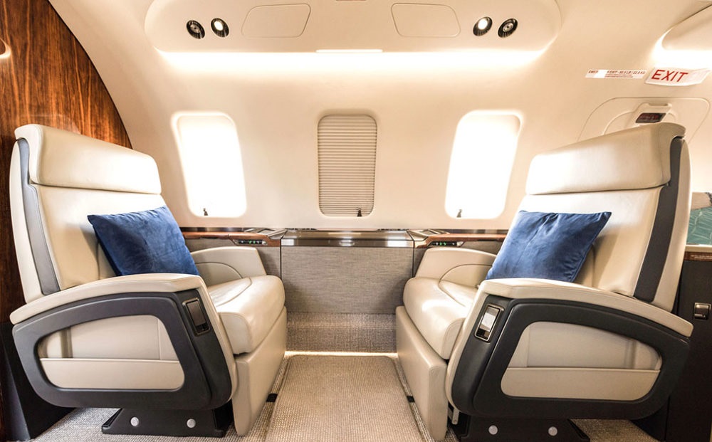 jet d'affari Bombardier Challenger 650